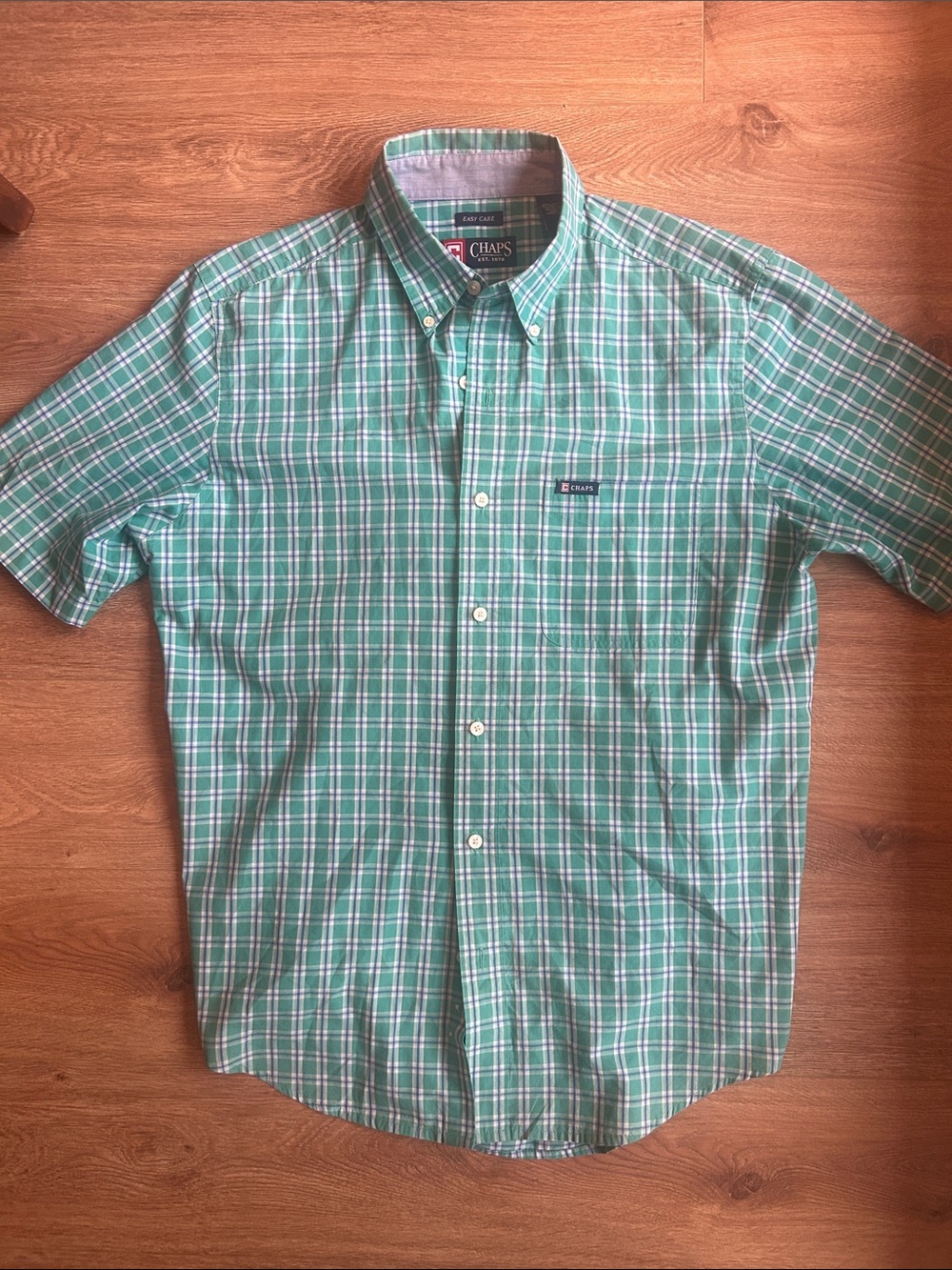 Chaps Men's Teal and White Plaid Short-Sleeve Button-Down Shirt